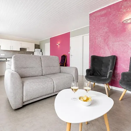 بيت للعطل Maison Cosy Avec Jardin A Bretignolles *